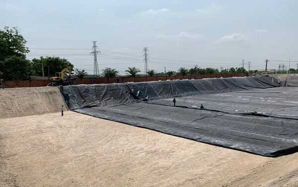 Hàn bạt hdpe theo hình thức cuốn chiếu